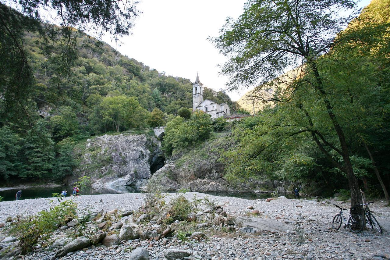 B&B 21 Cannobio Exterior photo